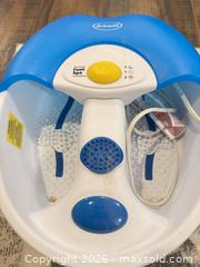 MaxSold Auction: Dr. Scholl's Electric Foot Spa Foot Bath, Blue/White - King (Ontario, Canada) SELLER MANAGED Moving Online Auction -  Wells Orchard Crescent