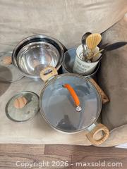 MaxSold Auction: Mixed Cookware & Kitchen Set with Pots, Lids, Bowls & Utensils - King (Ontario, Canada) SELLER MANAGED Moving Online Auction -  Wells Orchard Crescent