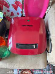 MaxSold Auction: Mixed Household Lot with George Foreman Grill & Decor - King (Ontario, Canada) SELLER MANAGED Moving Online Auction -  Wells Orchard Crescent