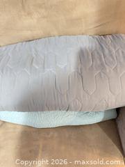 MaxSold Auction: Set of 2 Full/Queen Quilted Cotton Coverlets, Light Gray & Aqua - King (Ontario, Canada) SELLER MANAGED Moving Online Auction -  Wells Orchard Crescent