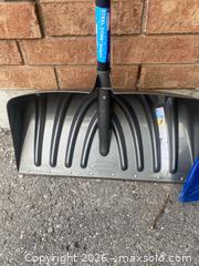 MaxSold Auction: Shovels  - Clarington (Ontario, Canada) SELLER MANAGED Moving Online Auction - Cornish Drive