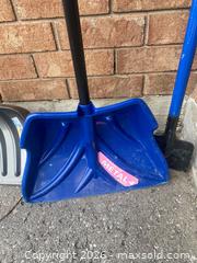 MaxSold Auction: Shovels  - Clarington (Ontario, Canada) SELLER MANAGED Moving Online Auction - Cornish Drive