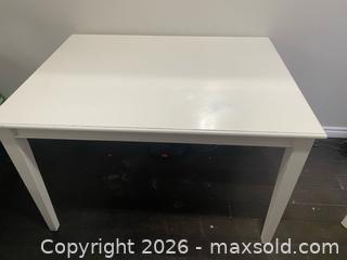 MaxSold Auction: White Rectangular Dining Table, Expandable - Clarington (Ontario, Canada) SELLER MANAGED Moving Online Auction - Cornish Drive