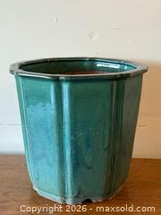 MaxSold Auction: Vintage Emerald Glazed Pot - Daly City (California, USA) SELLER MANAGED Estate Sale Online Auction - Lake Vista Avenue