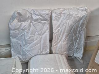 MaxSold Auction: King size bedding - Oshawa (Ontario, Canada) SELLER MANAGED Commercial Liquidation Online Auction - Bond Street West (STORAGE)