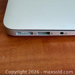 MaxSold Auction: Apple MacBook Air 13-inch Laptop, Model A1466  - Toronto (Ontario, Canada) SELLER MANAGED Reseller Online Auction -  Crouse Road (STORAGE)
