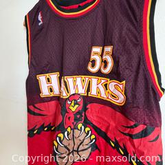 MaxSold Auction: Dikembe Mutombo Hardwood Classics NBA Atlanta Hawks Basketball Jersey #55 - Toronto (Ontario, Canada) SELLER MANAGED Reseller Online Auction -  Crouse Road (STORAGE)