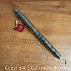 MaxSold Auction: Parker France Sonnet Cisele Sterling Sliver Fountain Pen W/18k Gold Nib, With Original Box - Toronto (Ontario, Canada) SELLER MANAGED Reseller Online Auction -  Crouse Road (STORAGE)