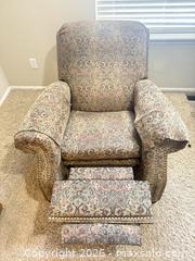 MaxSold Auction: Recliner - Erie (Colorado, USA) SELLER MANAGED Moving Online Auction - Madison Drive