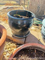 MaxSold Auction: Various pots - Erie (Colorado, USA) SELLER MANAGED Moving Online Auction - Madison Drive