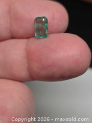 MaxSold Auction: Huge luster natural high quality African Emerald  - Toronto (Ontario, Canada) PARTNER MANAGED Reseller Online Auction - Gerrard Street East