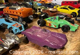MaxSold Auction: 140 Vintage and Mixed Hotwheels Matchbox Diecast Cars Toys  - Stoughton (Massachusetts, USA) SELLER MANAGED Reseller Online Auction - West Street