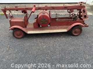 MaxSold Auction: Buddy L Keystone Pressed Steel Trucks - Stoughton (Massachusetts, USA) SELLER MANAGED Reseller Online Auction - West Street