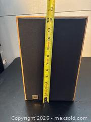 MaxSold Auction: JBL J2045 Bookshelf Speakers - Stoughton (Massachusetts, USA) SELLER MANAGED Reseller Online Auction - West Street