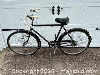 MaxSold Auction: Phillips Vintage 3-Speed Bike - Stoughton (Massachusetts, USA) SELLER MANAGED Reseller Online Auction - West Street