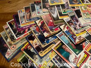 MaxSold Auction: Vintage Baseball Cards MLB Stars Lot  - Stoughton (Massachusetts, USA) SELLER MANAGED Reseller Online Auction - West Street