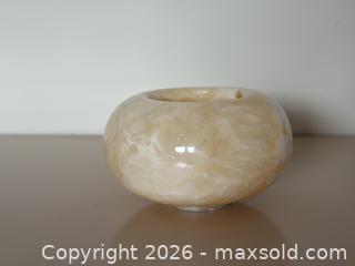 MaxSold Auction: Vintage Carved Stone Marble Onyx Bowl Tealight Candle Holder - Daly City (California, USA) SELLER MANAGED Estate Sale Online Auction - Lake Vista Avenue