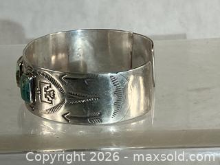 MaxSold Auction: Navajo "Fred Harvey" Era Sterling Silver Bracelet with 3 Green Turquoise Stones - Victoria (British Columbia, Canada) SELLER MANAGED Reseller Online Auction - Balfour Avenue                        