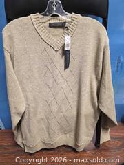 MaxSold Auction: Britches Men's X Large Tan Argyle Knit Sweater - Calgary (Alberta, Canada) SELLER MANAGED Estate Sale Online Auction - 59 Avenue South East
