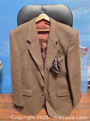 MaxSold Auction: Functionals Brown Wool Tweed Sport Coat / Blazer - Calgary (Alberta, Canada) SELLER MANAGED Estate Sale Online Auction - 59 Avenue South East