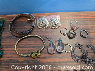 MaxSold Auction: Lot of 11-20 Rings - Calgary (Alberta, Canada) SELLER MANAGED Estate Sale Online Auction - 59 Avenue South East