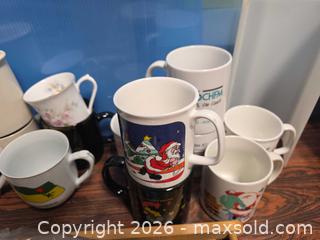 MaxSold Auction: Mixed Kitchen & Household Lot — 11-20 Items - Calgary (Alberta, Canada) SELLER MANAGED Estate Sale Online Auction - 59 Avenue South East