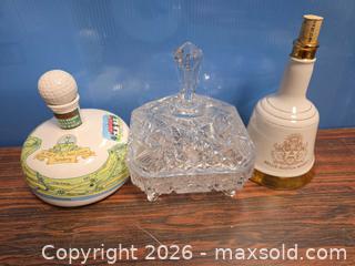 MaxSold Auction: Mixed Lot: Serving Bowl, Pitcher, Vase, Trinket Box & Decanter - Calgary (Alberta, Canada) SELLER MANAGED Estate Sale Online Auction - 59 Avenue South East