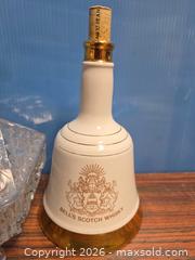 MaxSold Auction: Mixed Lot: Serving Bowl, Pitcher, Vase, Trinket Box & Decanter - Calgary (Alberta, Canada) SELLER MANAGED Estate Sale Online Auction - 59 Avenue South East