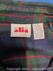 MaxSold Auction: Three Navy / Dark Blue Primary Color Sweater Lot  - Calgary (Alberta, Canada) SELLER MANAGED Estate Sale Online Auction - 59 Avenue South East