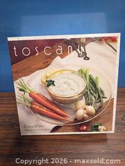 MaxSold Auction: Tuscany Costa D'oro Glass Serveware Bowl and Plate Set - Calgary (Alberta, Canada) SELLER MANAGED Estate Sale Online Auction - 59 Avenue South East