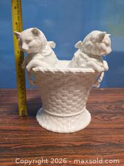 MaxSold Auction: White Cat Planter / Cachepot, 6-8 in (15-20 cm) - Calgary (Alberta, Canada) SELLER MANAGED Estate Sale Online Auction - 59 Avenue South East