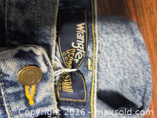 MaxSold Auction: Wrangler Light Blue Straight Denim Jeans - Calgary (Alberta, Canada) SELLER MANAGED Estate Sale Online Auction - 59 Avenue South East