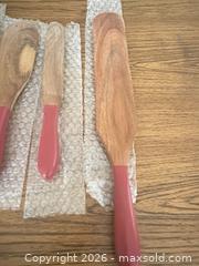 MaxSold Auction: 4-Piece Wooden Cooking Utensil Set with Red Silicone Handles - Las Vegas (Nevada, USA) PARTNER MANAGED Estate Sale Online Auction - Argent Star Court