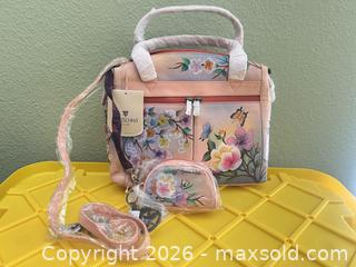 MaxSold Auction: Anuschka Pink Multicolor Floral Medium Handbag Crossbody - Las Vegas (Nevada, USA) PARTNER MANAGED Estate Sale Online Auction - Argent Star Court