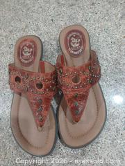 MaxSold Auction: Ariat US 7 Rust/Burnt Orange Leather Thong Sandals - Las Vegas (Nevada, USA) PARTNER MANAGED Estate Sale Online Auction - Argent Star Court
