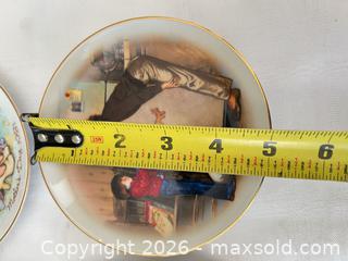 MaxSold Auction: Avon 5" Decorative Collector Plates with Gold Gilt Rim (Set of 7) - Las Vegas (Nevada, USA) PARTNER MANAGED Estate Sale Online Auction - Argent Star Court