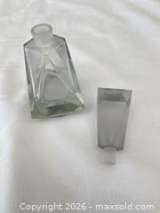 MaxSold Auction: Avon Clear Glass Faceted Art Deco Perfume/Cologne Bottle - Las Vegas (Nevada, USA) PARTNER MANAGED Estate Sale Online Auction - Argent Star Court