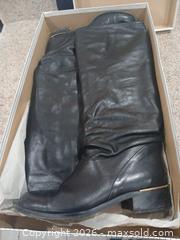 MaxSold Auction: Black Leather Knee-High Pull-On Boots, US 7.5 - Las Vegas (Nevada, USA) PARTNER MANAGED Estate Sale Online Auction - Argent Star Court