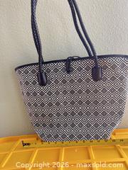 MaxSold Auction: Black & White Geometric Diamond Woven Tote Bag - Las Vegas (Nevada, USA) PARTNER MANAGED Estate Sale Online Auction - Argent Star Court