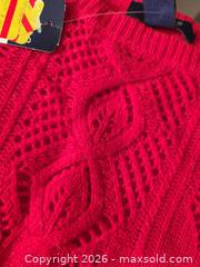 MaxSold Auction: Chaps Red Cable Knit Long Sleeve Sweater - Size M - Las Vegas (Nevada, USA) PARTNER MANAGED Estate Sale Online Auction - Argent Star Court