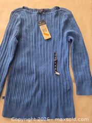 MaxSold Auction: Chaps Women's Cable Knit Sweater M Blue - Las Vegas (Nevada, USA) PARTNER MANAGED Estate Sale Online Auction - Argent Star Court