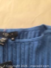 MaxSold Auction: Chaps Women's Cable Knit Sweater M Blue - Las Vegas (Nevada, USA) PARTNER MANAGED Estate Sale Online Auction - Argent Star Court