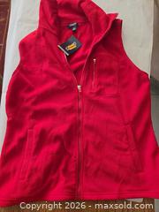 MaxSold Auction: Chaps Women's Red Fleece Vest Size L - Las Vegas (Nevada, USA) PARTNER MANAGED Estate Sale Online Auction - Argent Star Court