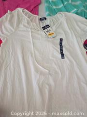 MaxSold Auction: Chaps Women's Tops Size Medium Assorted Colors - Las Vegas (Nevada, USA) PARTNER MANAGED Estate Sale Online Auction - Argent Star Court