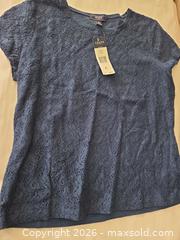 MaxSold Auction: Chaps XL Navy Lace Overlay Short Sleeve Cotton Top - Las Vegas (Nevada, USA) PARTNER MANAGED Estate Sale Online Auction - Argent Star Court
