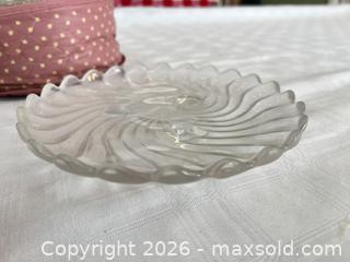MaxSold Auction: Crystal Swirl Glass Dessert Plates & Tea/Coffee Cups with Pink Case - Las Vegas (Nevada, USA) PARTNER MANAGED Estate Sale Online Auction - Argent Star Court