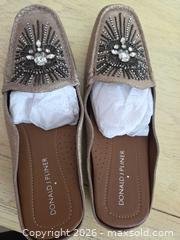 MaxSold Auction: Donald J Pliner Metallic Champagne Leather Heels Size 7.5 - Las Vegas (Nevada, USA) PARTNER MANAGED Estate Sale Online Auction - Argent Star Court