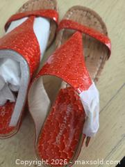 MaxSold Auction: Donald J Pliner Women's Size 7 Red T-Strap Thong Sandals - Las Vegas (Nevada, USA) PARTNER MANAGED Estate Sale Online Auction - Argent Star Court