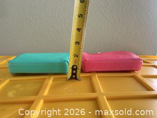 MaxSold Auction: Dooney & Bourke Pebbled Leather Coin Purse, Turquoise & Pink - Las Vegas (Nevada, USA) PARTNER MANAGED Estate Sale Online Auction - Argent Star Court