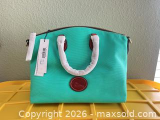 MaxSold Auction: Dooney & Bourke Turquoise/Teal Canvas & Nylon Handbag - Las Vegas (Nevada, USA) PARTNER MANAGED Estate Sale Online Auction - Argent Star Court